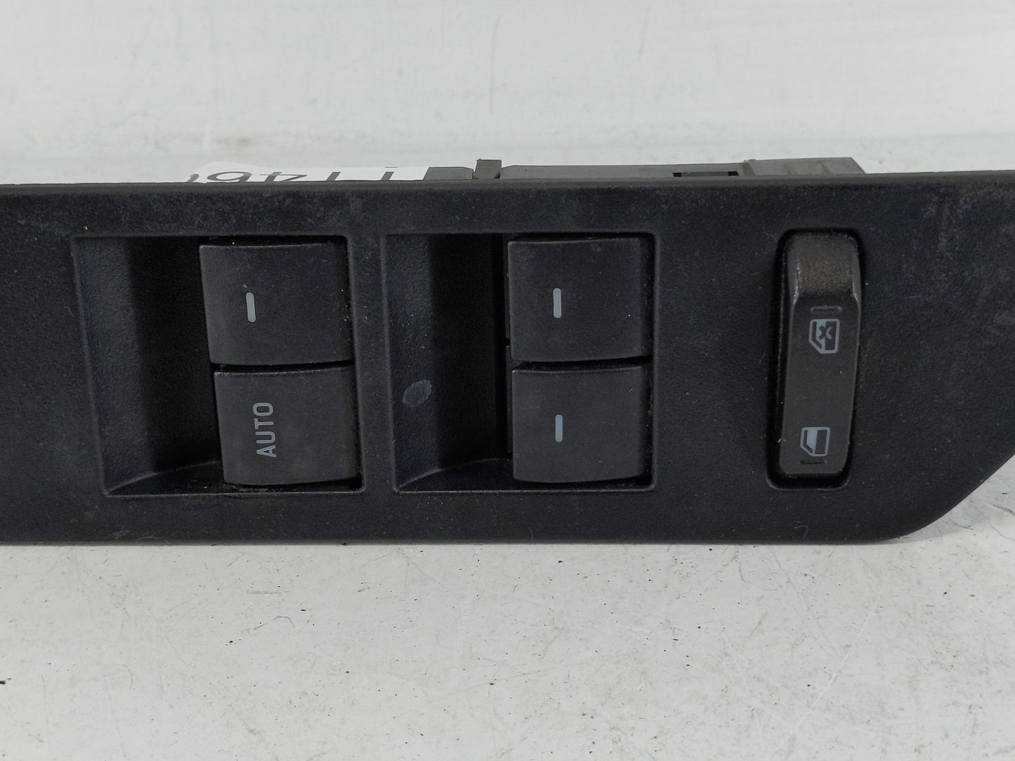 2011-2014 Ford Edge Master Power Window Switch Replacement Driver Side Left P/N:BT4T-14540-AAW Fits Fits 2011 2012 2013 2014