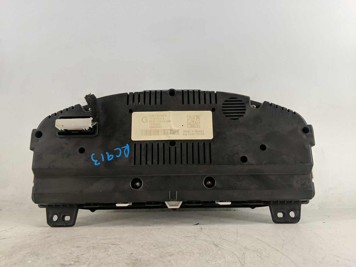 2011 Ford Edge Instrument Cluster Speedometer Gauges P/N:BT4T-10849-GM Miles: Fits OEM Used Auto Parts - Oemusedautoparts1.c