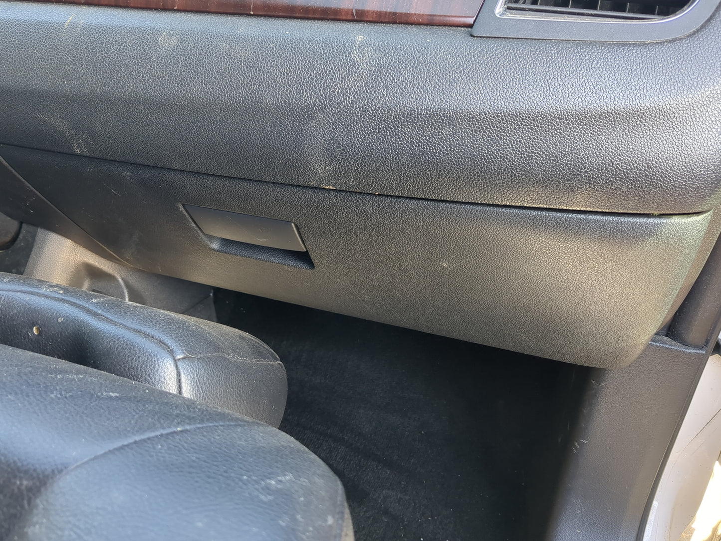 2011 Ford Edge Passenger Glove Box Door Storage Compartment 1237717 - Oemusedautoparts1.com