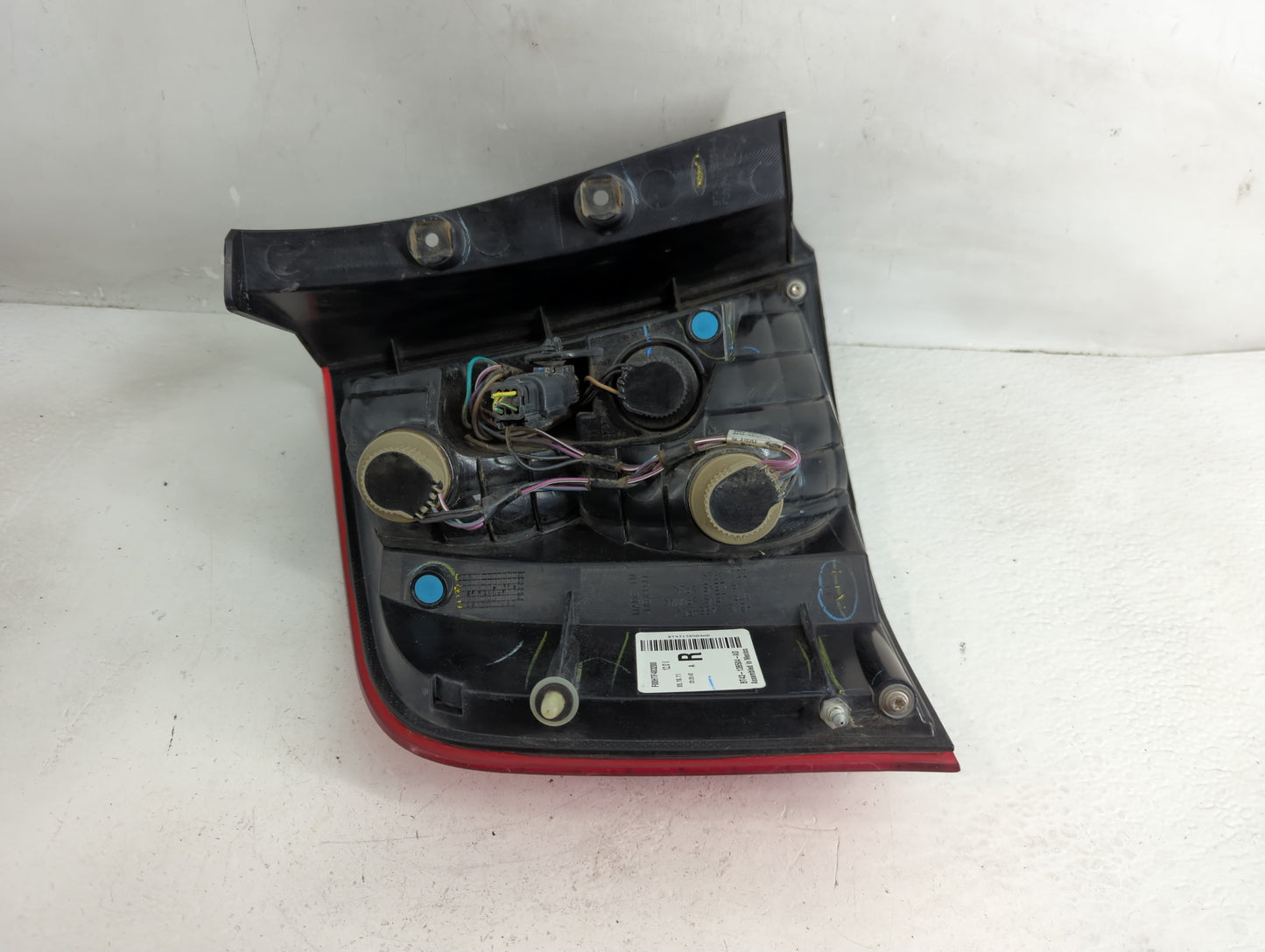 2011-2014 Ford Edge Tail Light Assembly Passenger Right OEM P/N:BT43-13B504-AD Fits Fits 2011 2012 2013 2014 OEM Used Auto P