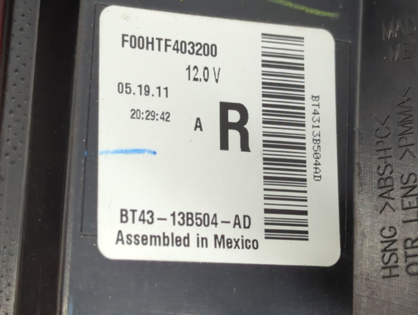 2011-2014 Ford Edge Tail Light Assembly Passenger Right OEM P/N:BT43-13B504-AD Fits Fits 2011 2012 2013 2014 OEM Used Auto P