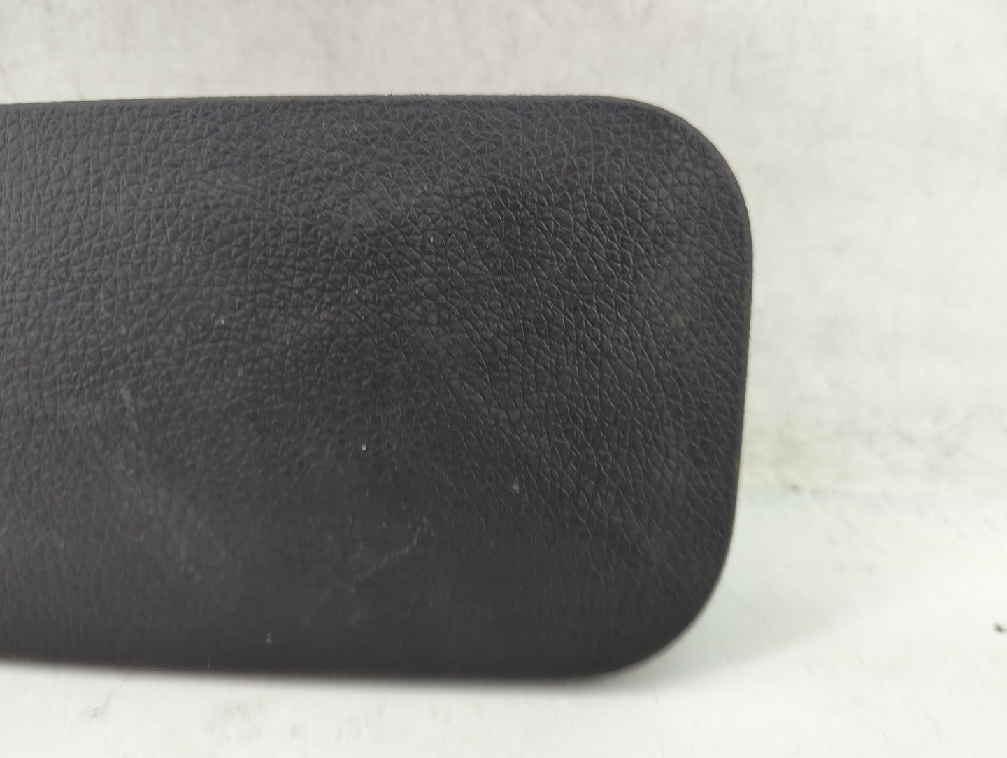 2011-2014 Ford Edge Air Bag Passenger Seat Right OEM P/N:78611D32 Fits Fits 2011 2012 2013 2014 2015 OEM Used Auto Parts - O