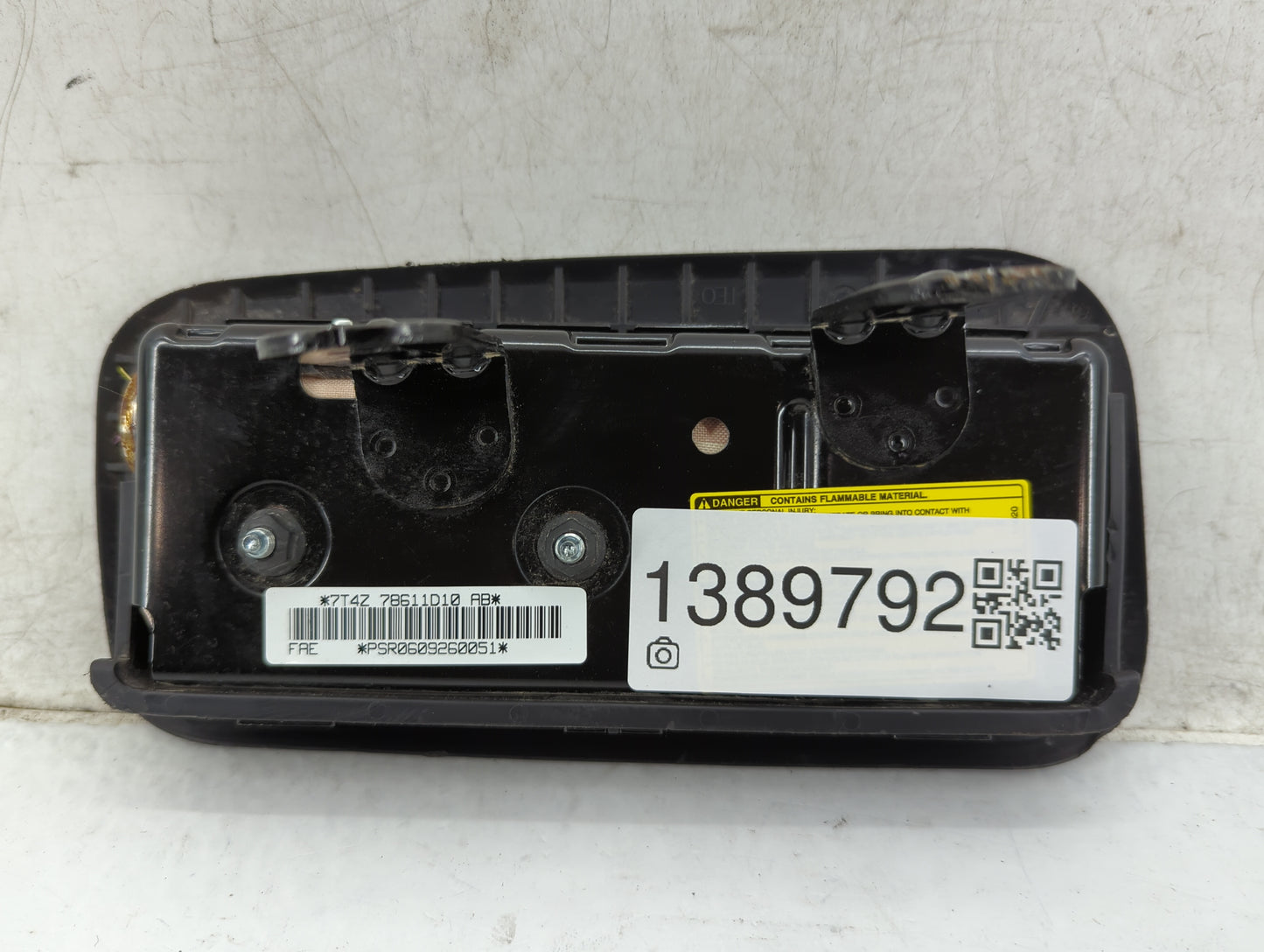 2011-2014 Ford Edge Air Bag Passenger Seat Right OEM P/N:78611D32 Fits Fits 2011 2012 2013 2014 2015 OEM Used Auto Parts - O