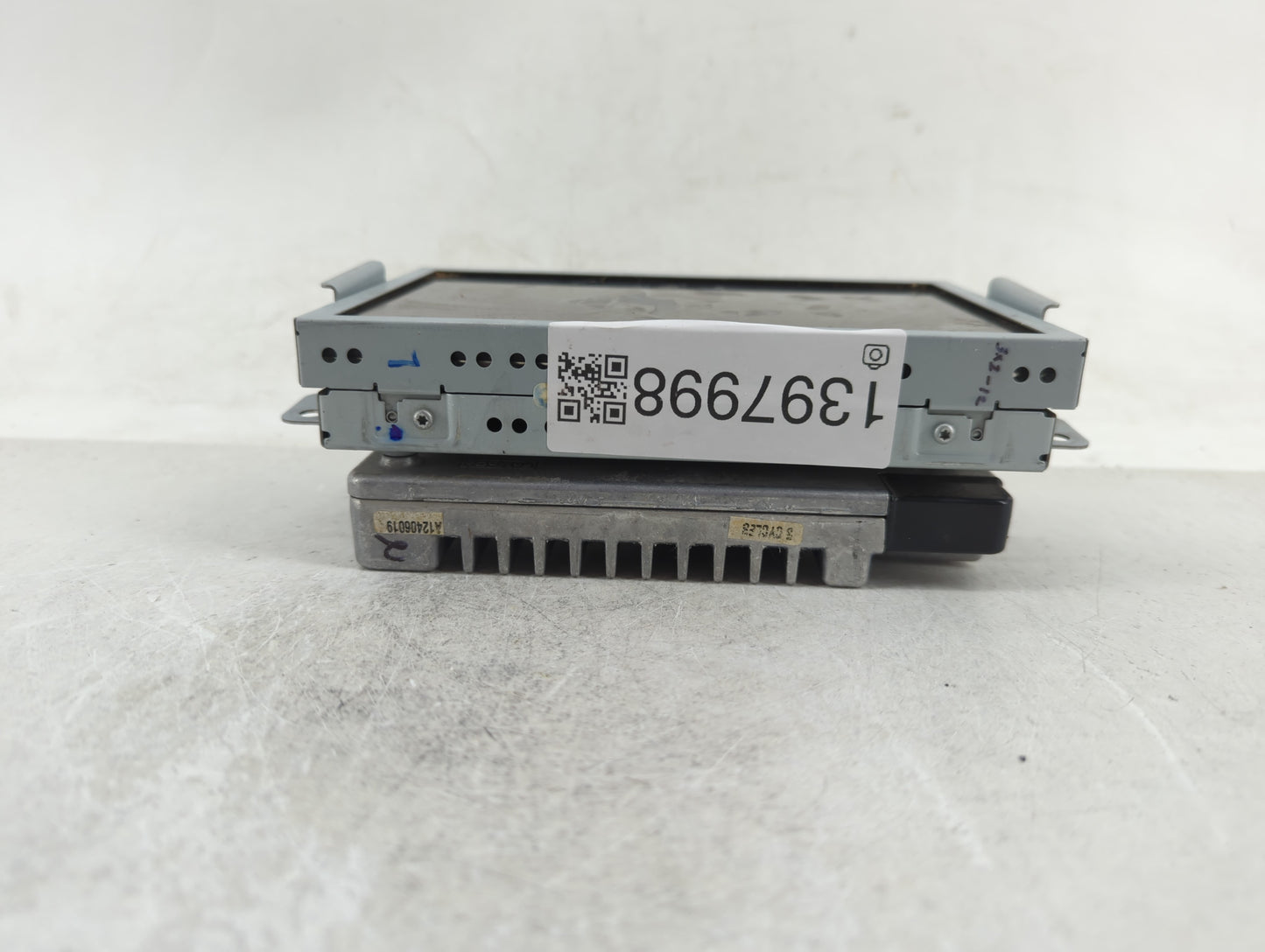 2011 Ford Edge Radio AM FM Cd Player Receiver Replacement P/N:BT4T-14F239-CN Fits OEM Used Auto Parts - Oemusedautoparts1.co