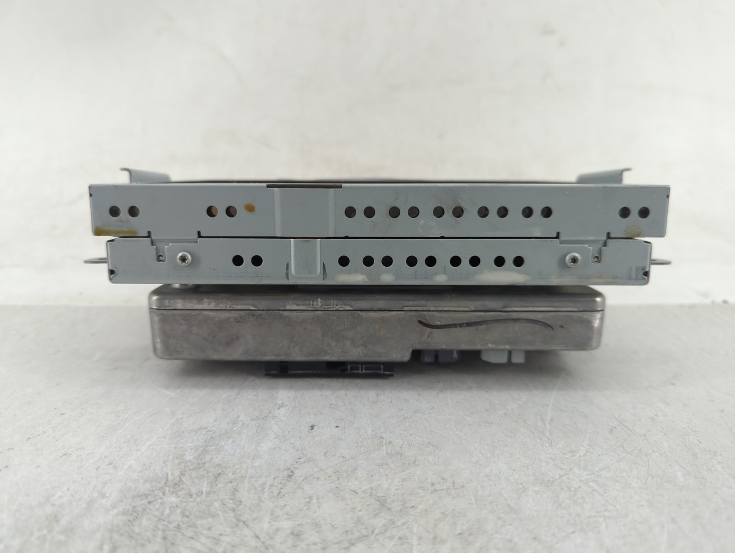 2011 Ford Edge Radio AM FM Cd Player Receiver Replacement P/N:BT4T-14F239-CN Fits OEM Used Auto Parts - Oemusedautoparts1.co