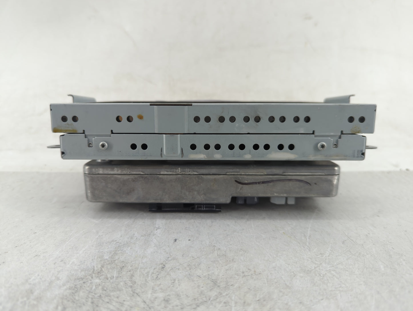 2011 Ford Edge Radio AM FM Cd Player Receiver Replacement P/N:BT4T-14F239-CN Fits OEM Used Auto Parts - Oemusedautoparts1.co