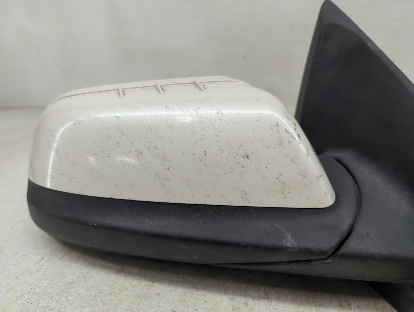 2011-2012 Ford Edge Passenger Side View Mirror - Right Door Mirror OEM Used - Oemusedautoparts1.com