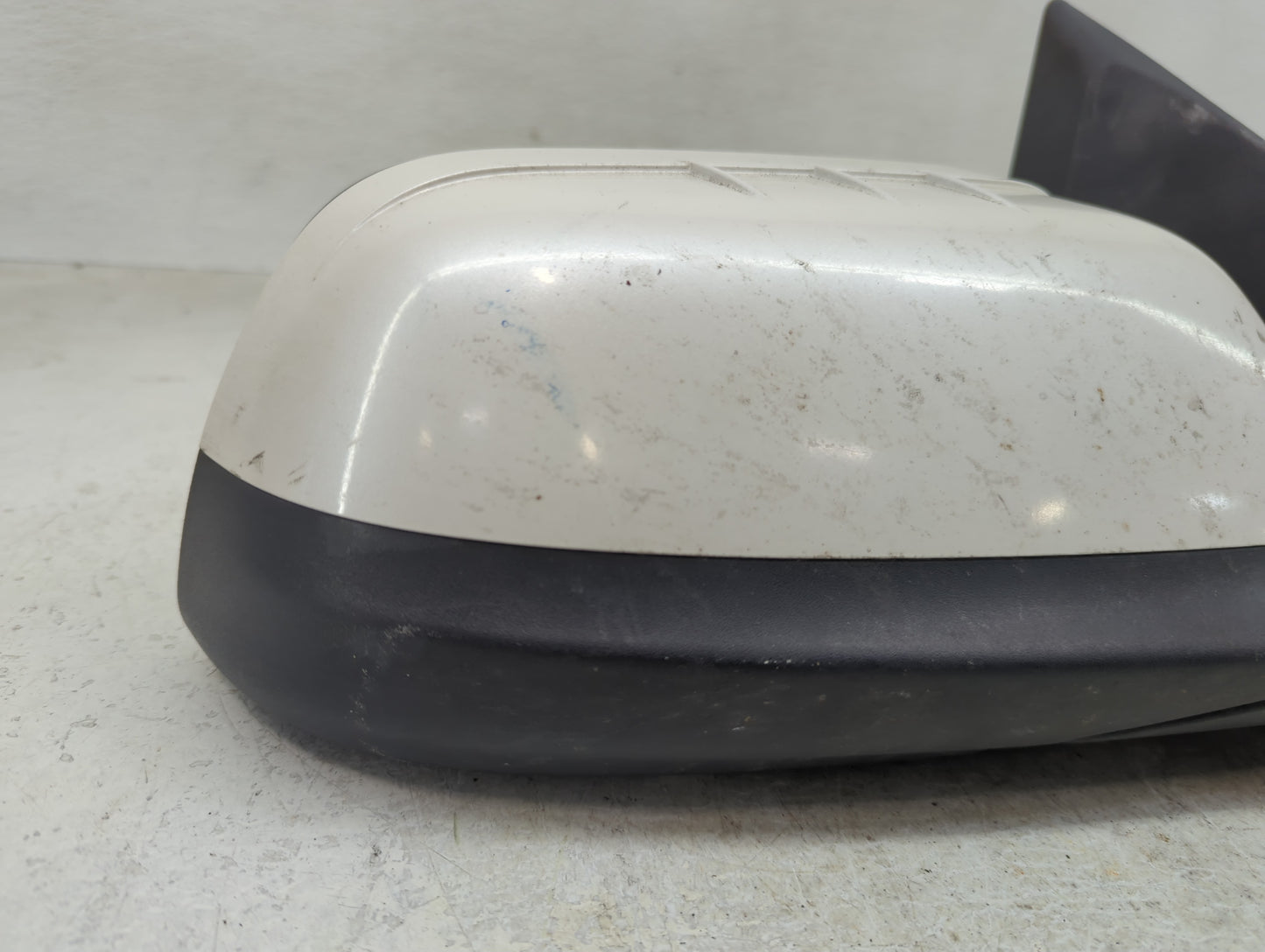 2011-2012 Ford Edge Passenger Side View Mirror - Right Door Mirror OEM Used - Oemusedautoparts1.com