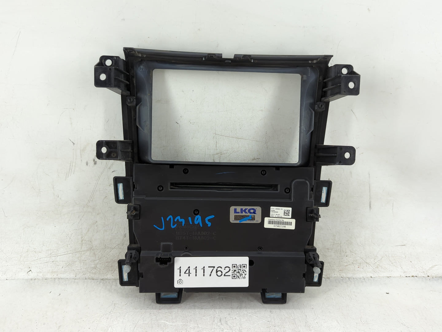 2011 Ford Edge Radio AM FM Cd Player Receiver Replacement P/N:BB5T-18A802-C Fits OEM Used Auto Parts - Oemusedautoparts1.com