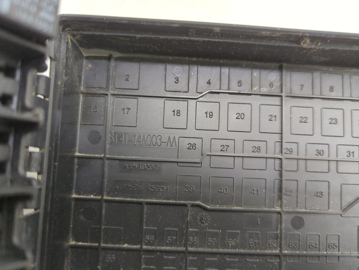 2011 Ford Edge Fusebox Fuse Box Panel Relay Module P/N:BT4T-14A003-AA Fits OEM Used Auto Parts - Oemusedautoparts1.com
