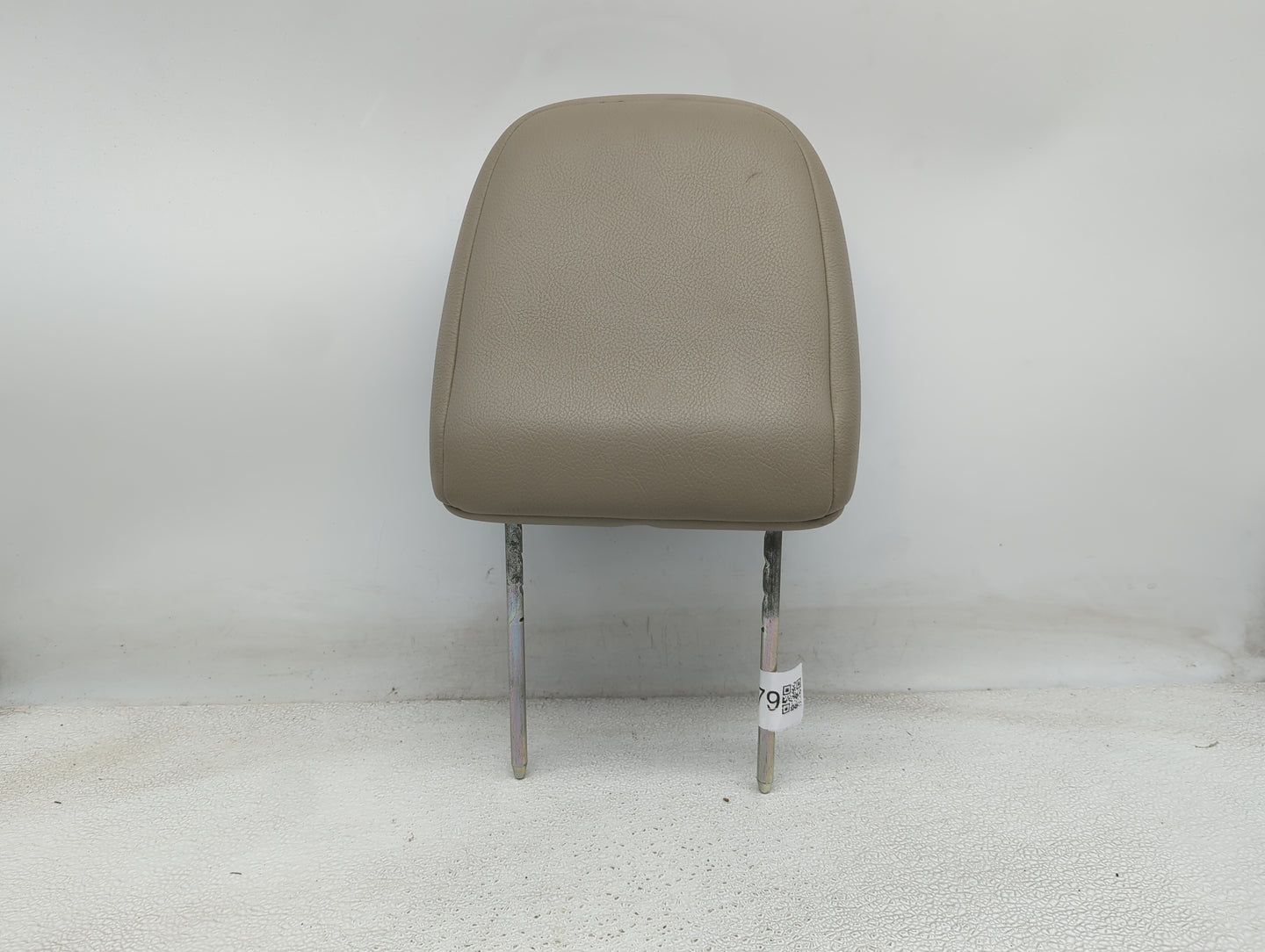 2011-2012 Ford Edge Headrest Head Rest Front Driver Passenger Seat Fits Fits 2011 2012 OEM Used Auto Parts - Oemusedautopart