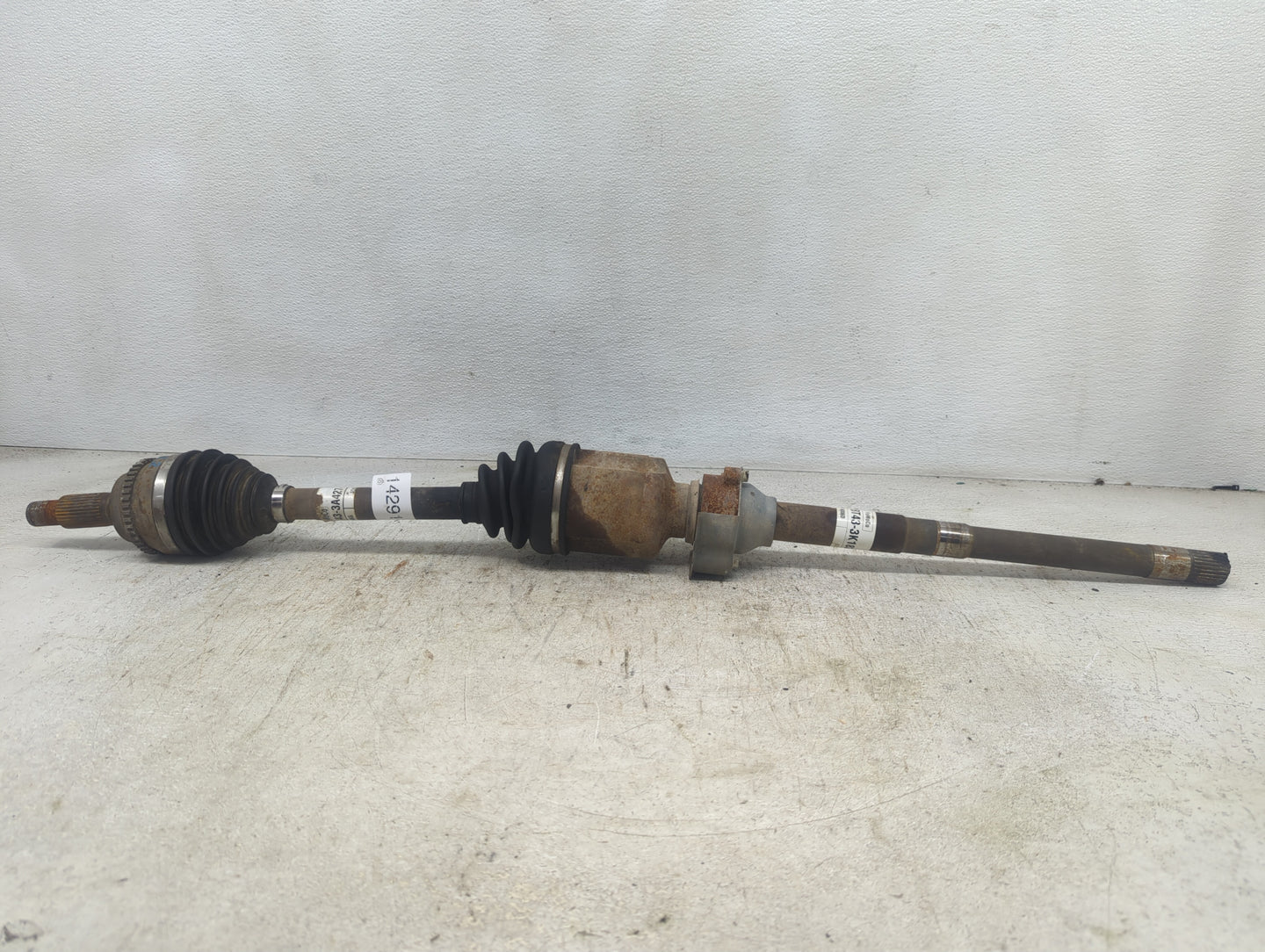 2007-2013 Ford Edge Axle Shaft Front Passenger Cv C/v - Oemusedautoparts1.com
