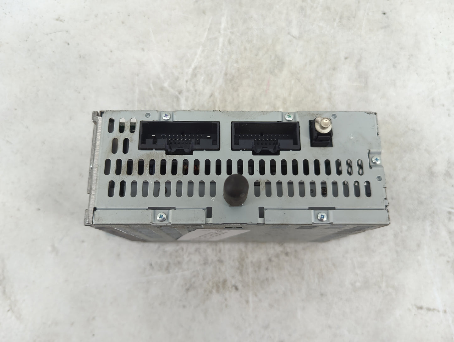 2011 Ford Edge Radio AM FM Cd Player Receiver Replacement P/N:PU-3207L-N S6YKB, 276-0681-48 Fits OEM Used Auto Parts - Oemus