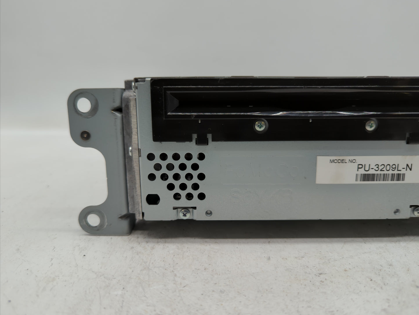 2011 Ford Edge Radio AM FM Cd Player Receiver Replacement P/N:BT4T-19C107-CN Fits OEM Used Auto Parts - Oemusedautoparts1.co