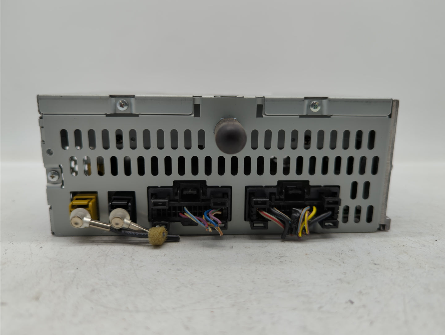 2011 Ford Edge Radio AM FM Cd Player Receiver Replacement P/N:BT4T-19C107-CN Fits OEM Used Auto Parts - Oemusedautoparts1.co