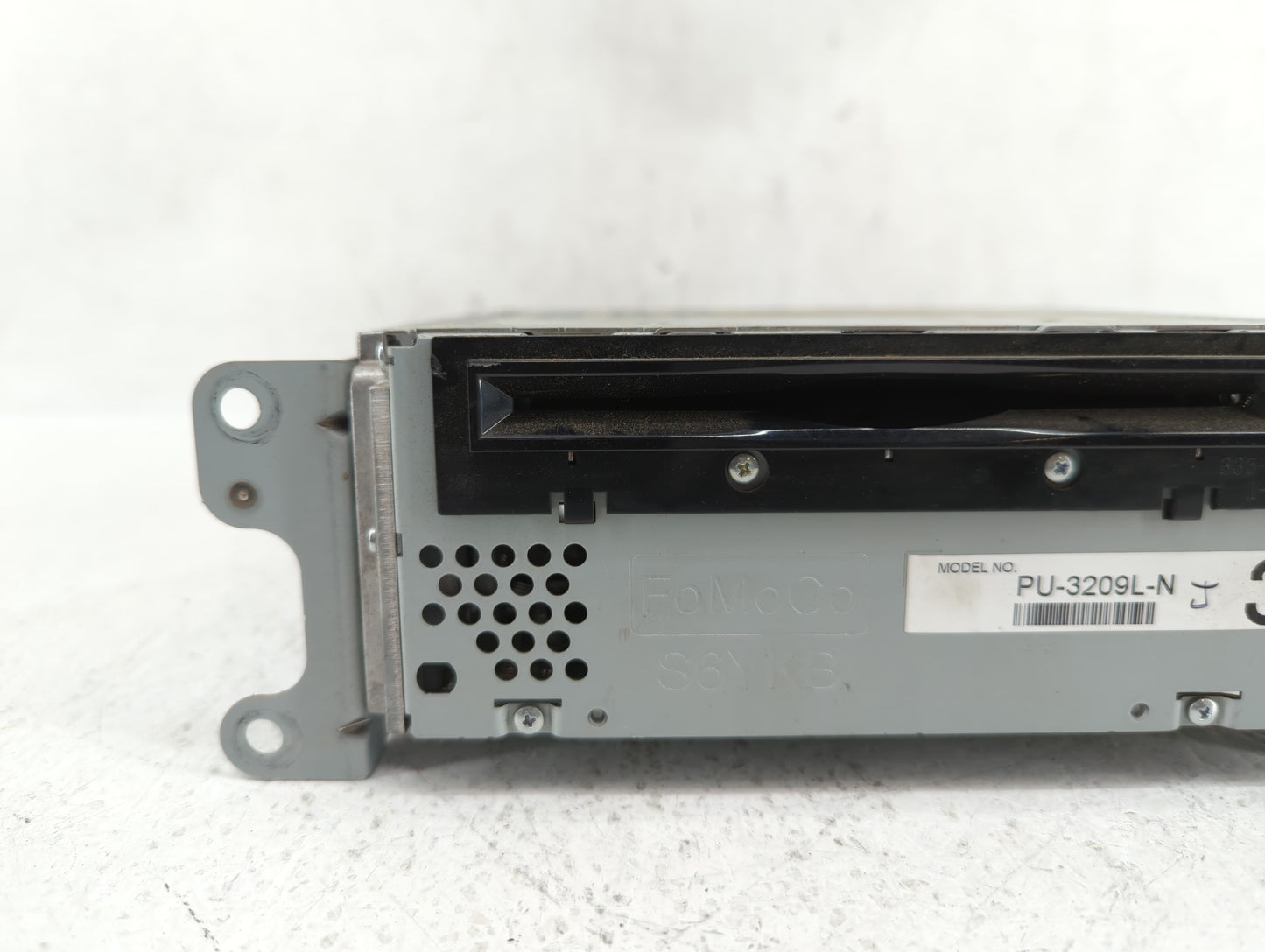 2011-2011 Ford Edge Am Fm Cd Player Radio Receiver - Oemusedautoparts1.com