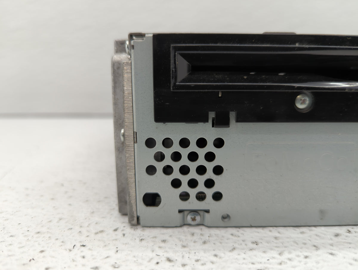 2011-2011 Ford Edge Am Fm Cd Player Radio Receiver 451538 - Oemusedautoparts1.com