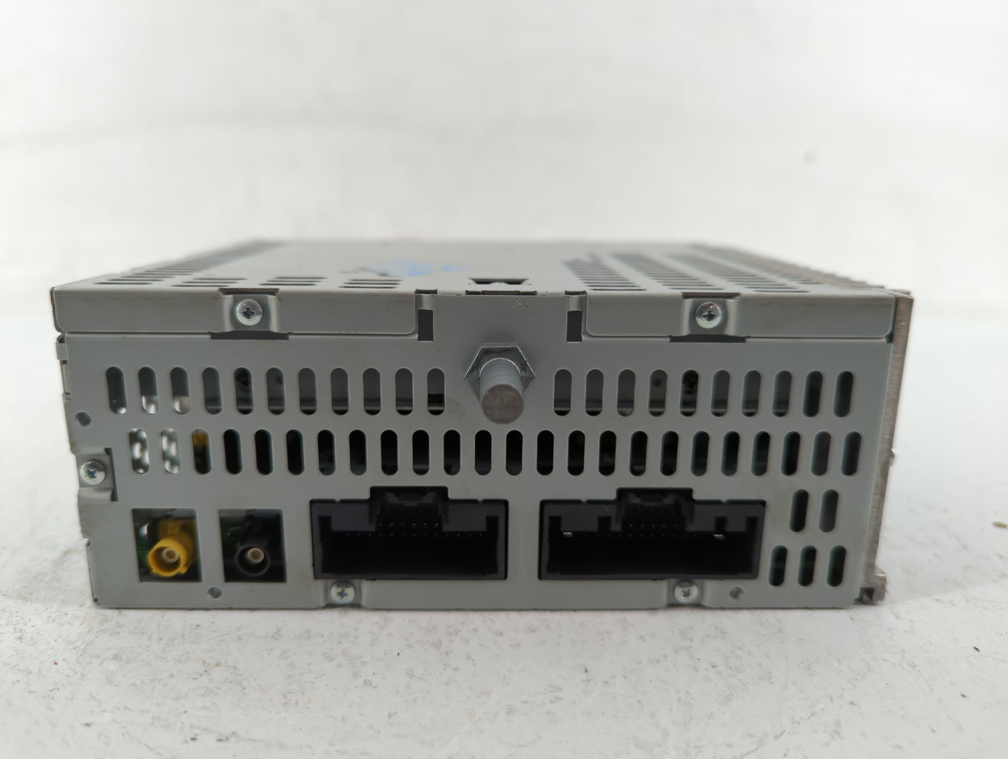 2011 Ford Edge Radio AM FM Cd Player Receiver Replacement P/N:BT4T-19C107-CP BT4T-19C107-CN Fits OEM Used Auto Parts - Oemus