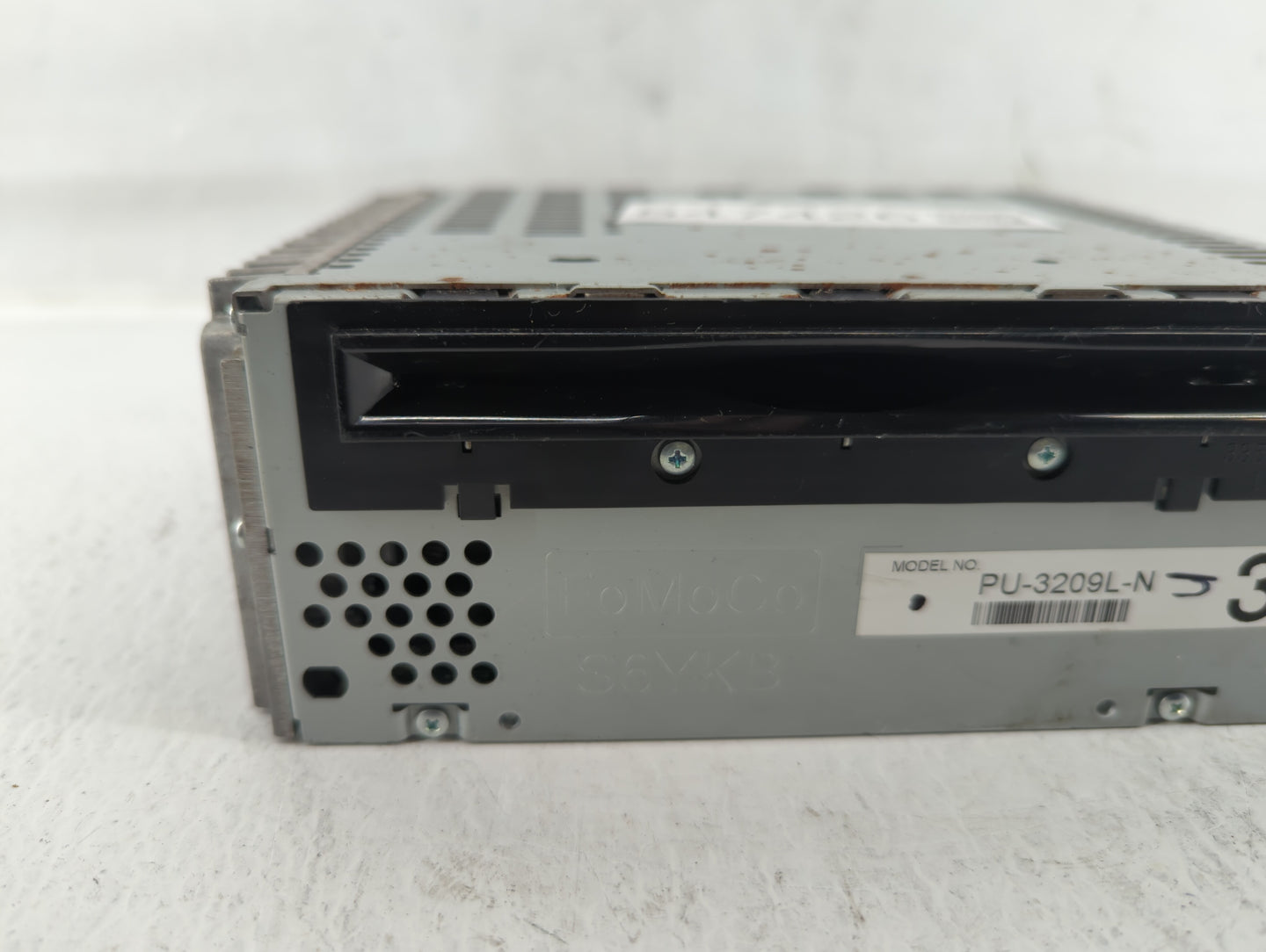 2011 Ford Edge Radio AM FM Cd Player Receiver Replacement P/N:276-0681-64 Fits OEM Used Auto Parts - Oemusedautoparts1.com