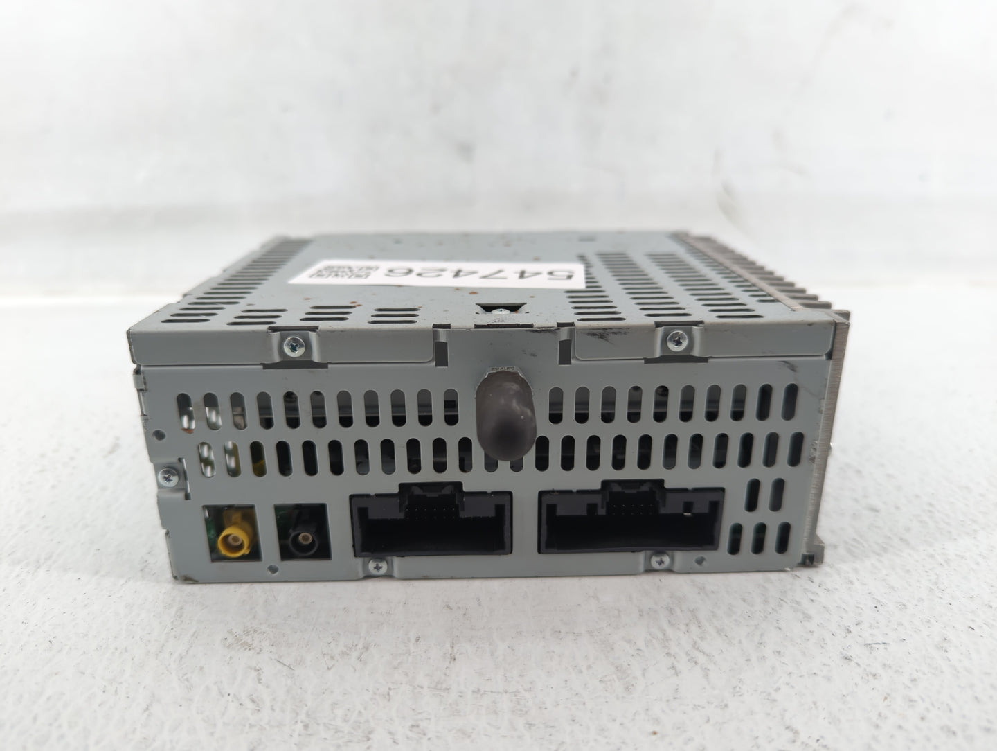 2011 Ford Edge Radio AM FM Cd Player Receiver Replacement P/N:276-0681-64 Fits OEM Used Auto Parts - Oemusedautoparts1.com