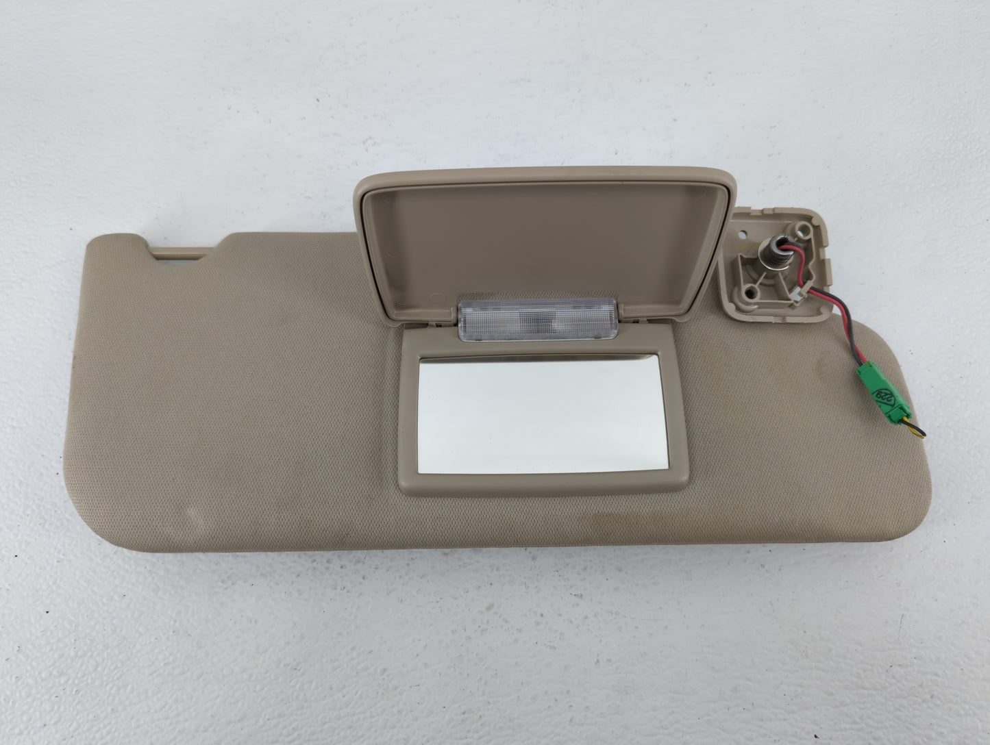 2011-2014 Ford Edge Sun Visor Shade Replacement Driver Left Mirror Fits Fits 2011 2012 2013 2014 OEM Used Auto Parts - Oemus