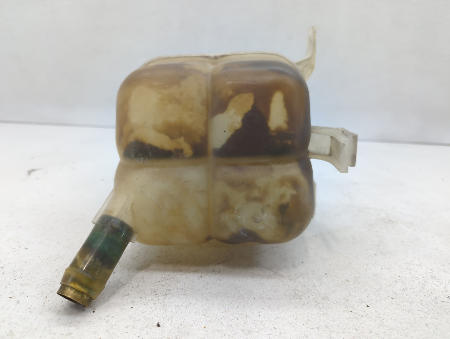 2007-2014 Ford Edge Windshield Washer Fluid Reservoir Bottle Oem - Oemusedautoparts1.com