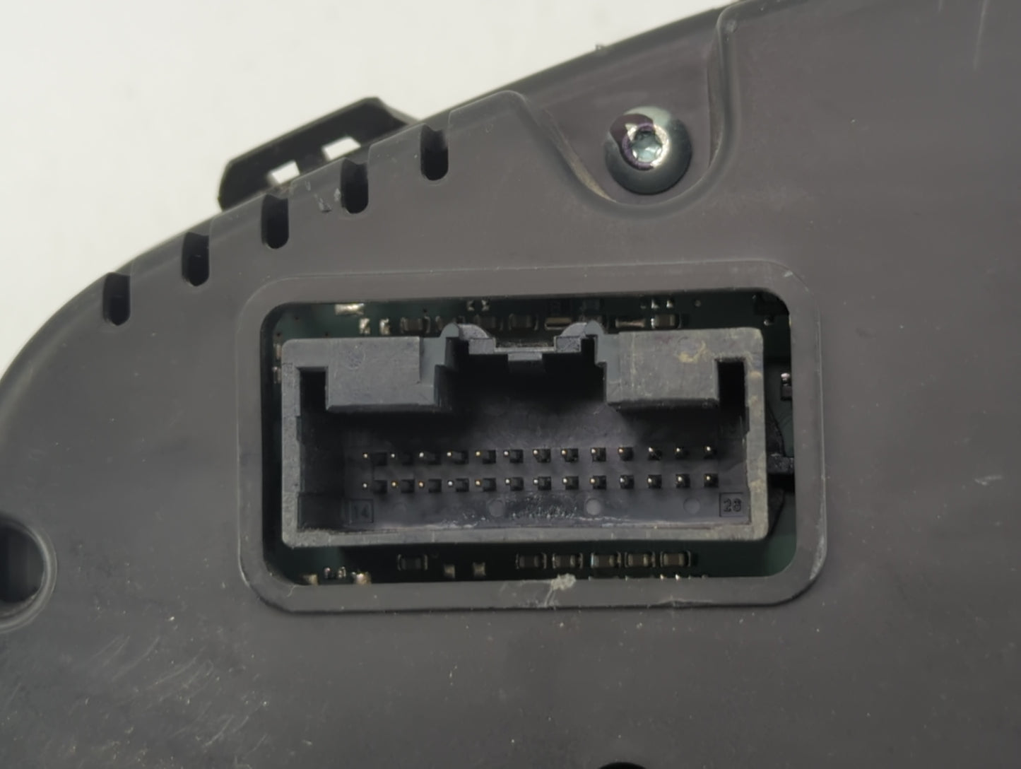 2011 Ford Edge Instrument Cluster Speedometer Gauges Miles: Fits OEM Used Auto Parts - Oemusedautoparts1.com