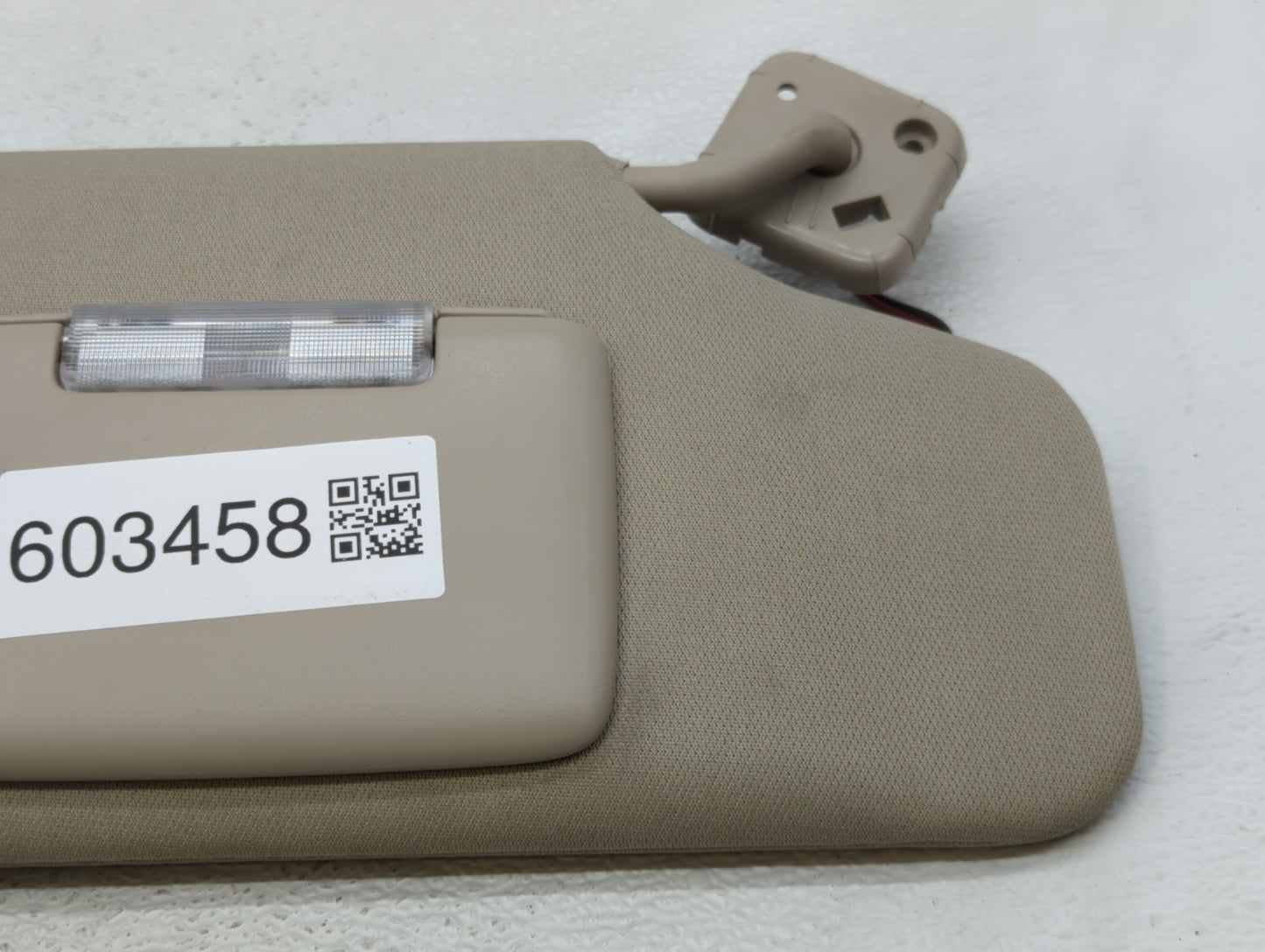 2011-2014 Ford Edge Sun Visor Shade Replacement Passenger Right Mirror Fits Fits 2011 2012 2013 2014 2015 OEM Used Auto Part