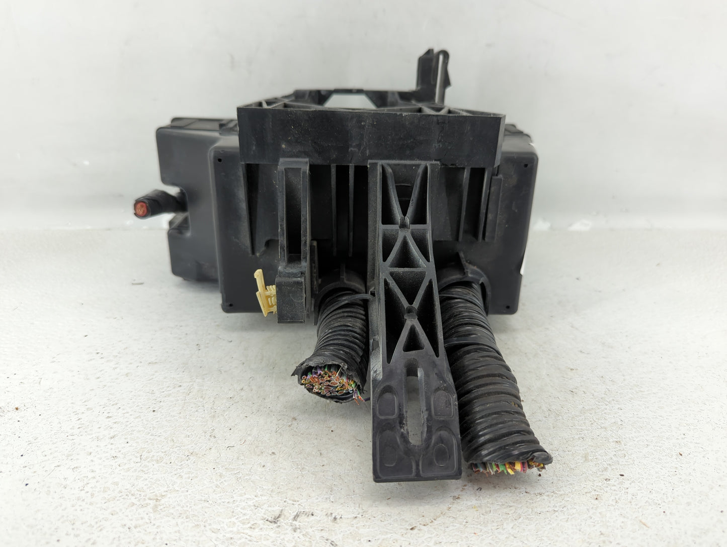 2011 Ford Edge Fusebox Fuse Box Panel Relay Module P/N:1251112077 BT4T-14290-BF Fits OEM Used Auto Parts - Oemusedautoparts1