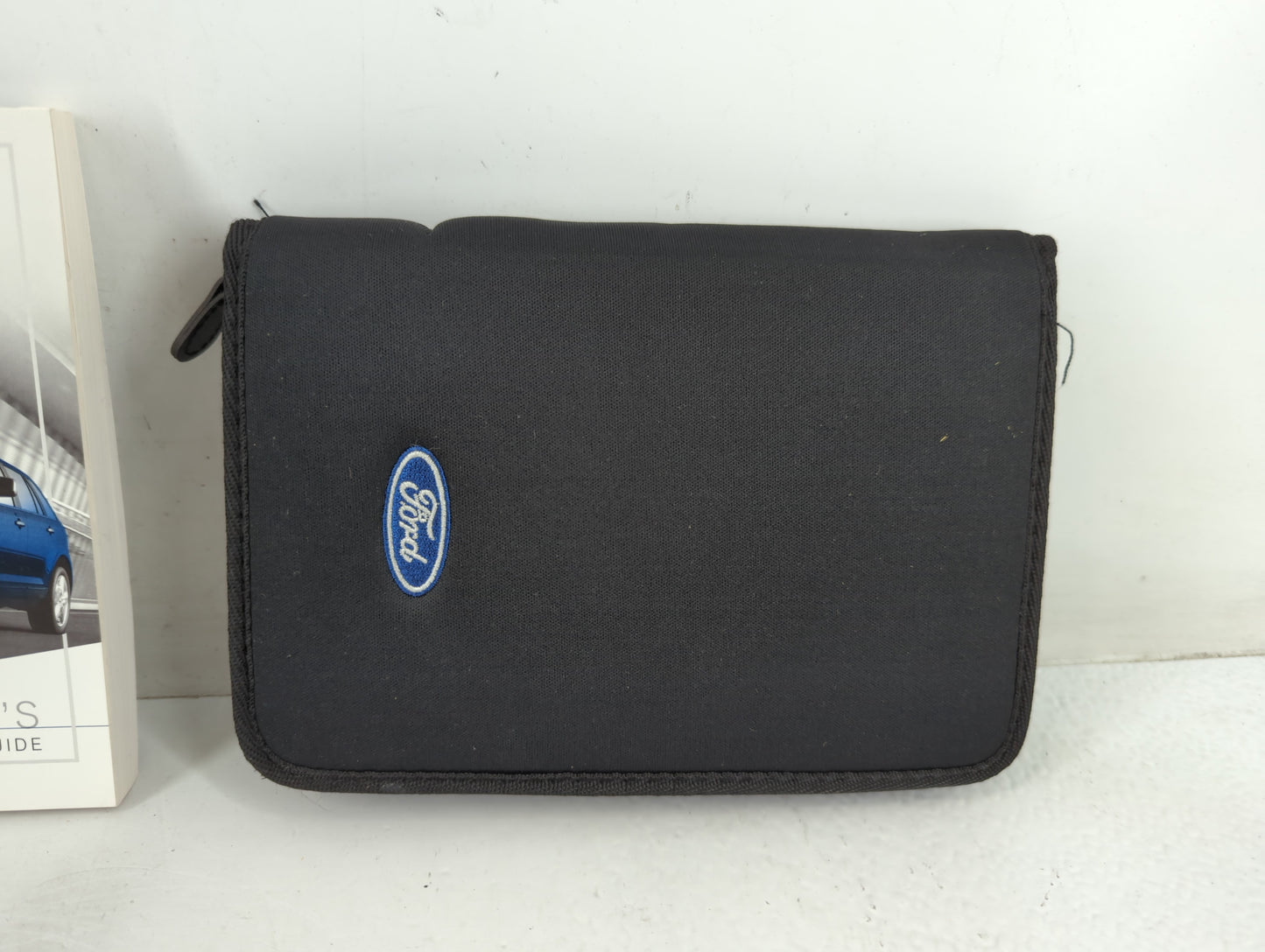 2011 Ford Edge Owners Manual Book Guide P/N:BT4J 19A321 AB OEM Used Auto Parts - Oemusedautoparts1.com