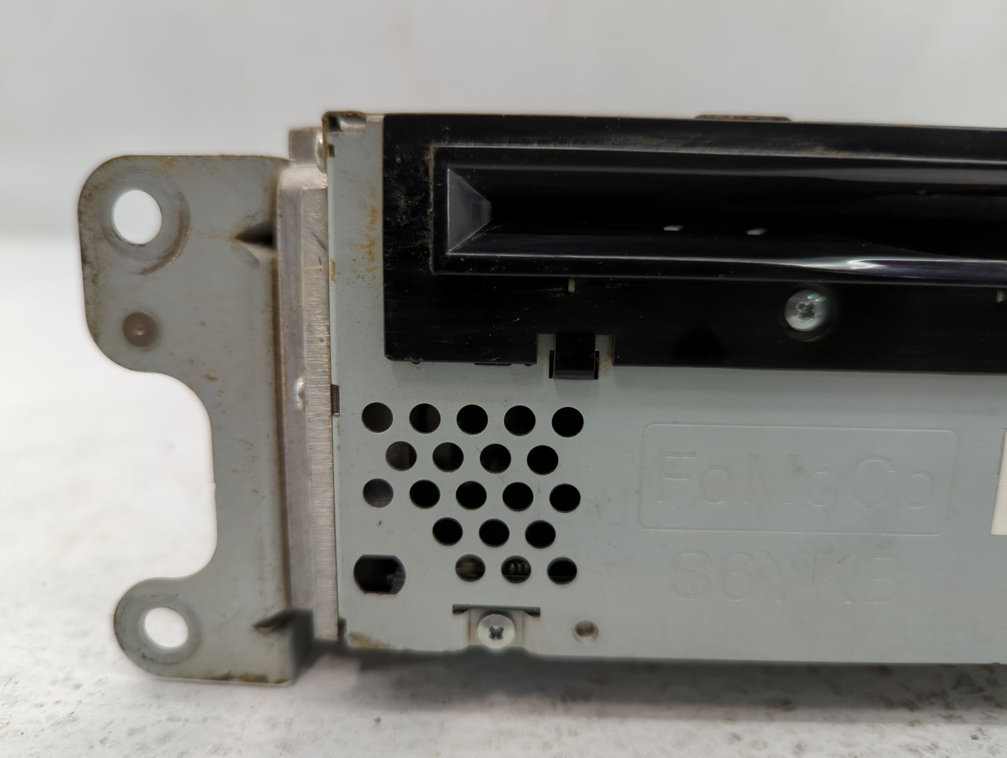 2011-2011 Ford Edge Am Fm Cd Player Radio Receiver - Oemusedautoparts1.com