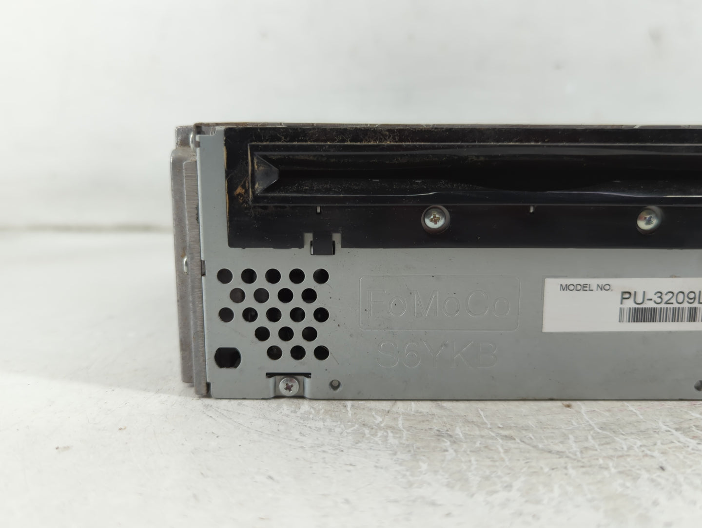 2011 Ford Edge Radio AM FM Cd Player Receiver Replacement P/N:BT4T-19C107-FB Fits OEM Used Auto Parts - Oemusedautoparts1.co