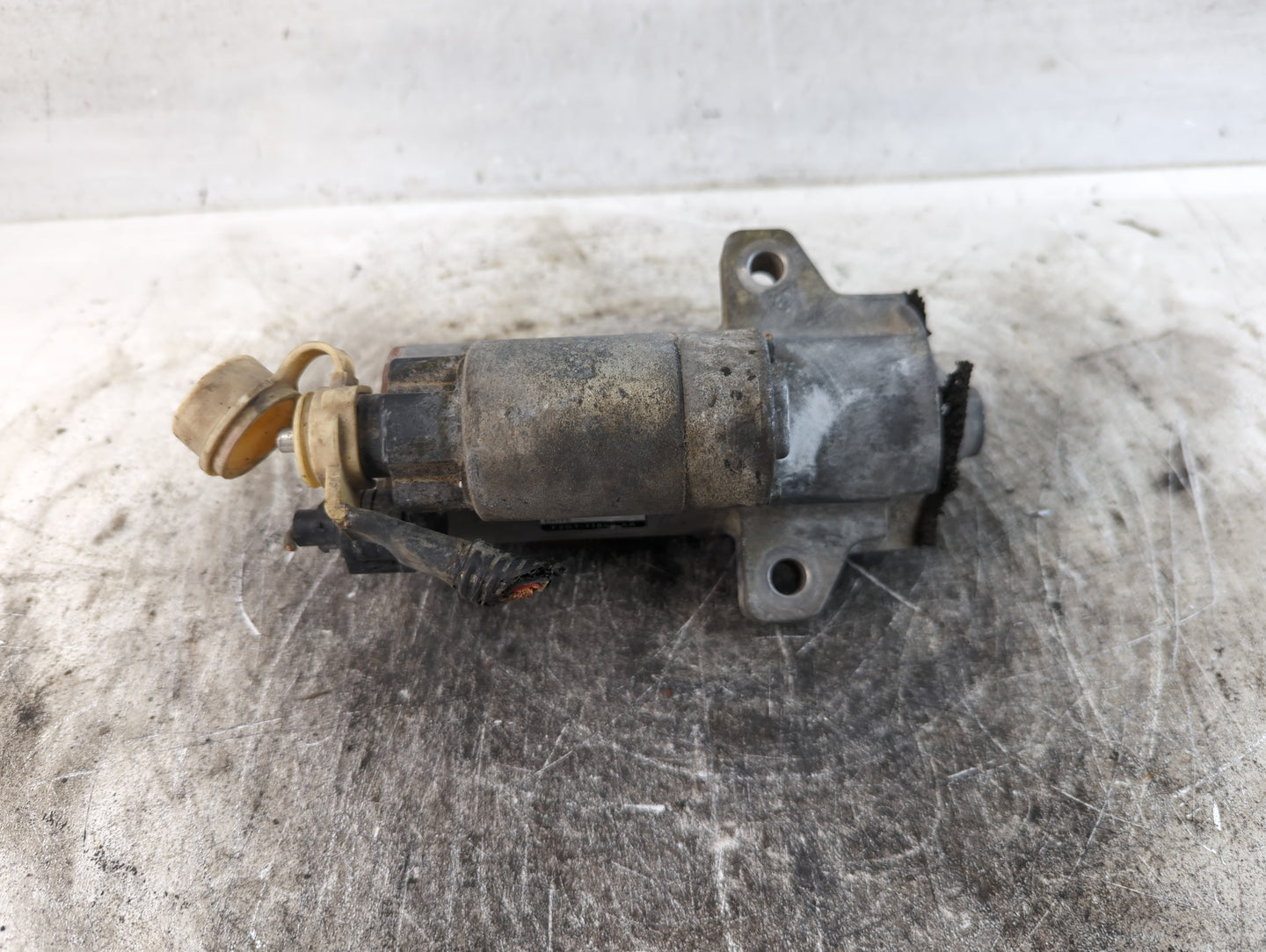 2007-2018 Ford Edge Car Starter Motor Solenoid OEM P/N:F2GT-11000-AA Fits OEM Used Auto Parts - Oemusedautoparts1.com