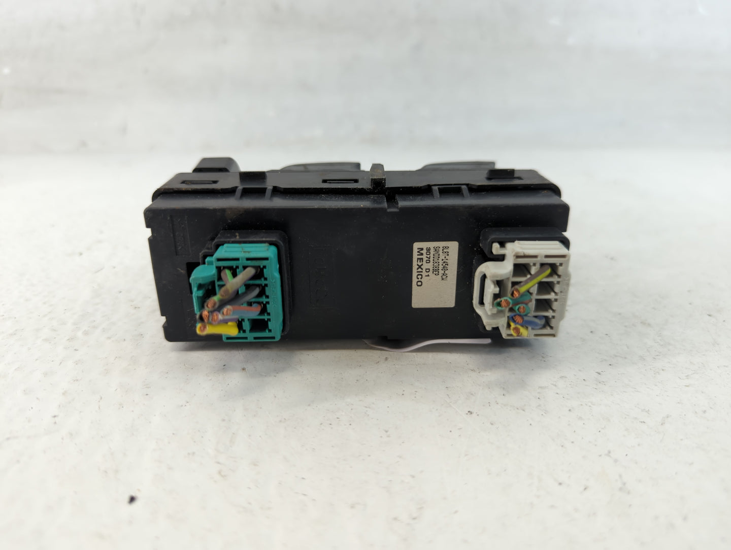 2008-2012 Ford Escape Master Power Window Switch Replacement Driver Side Left P/N:8L8T-14540-ACW Fits OEM Used Auto Parts - 