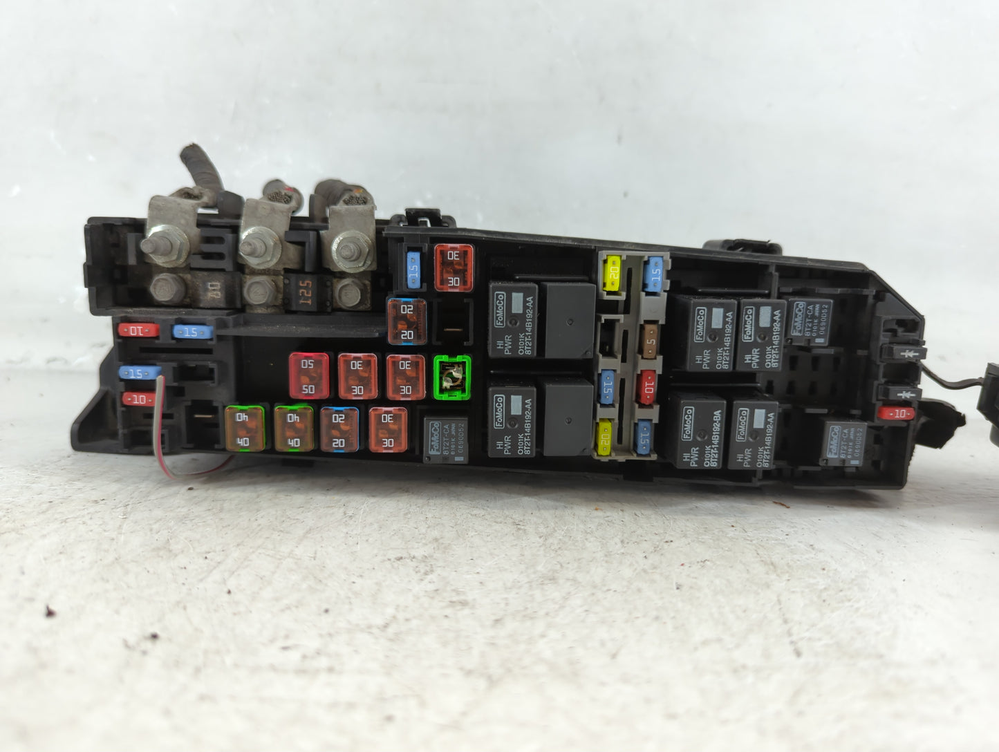 2011-2012 Ford Escape Fusebox Fuse Box Panel Relay Module P/N:8L8T-14A003-AE Fits Fits 2011 2012 OEM Used Auto Parts - Oemus