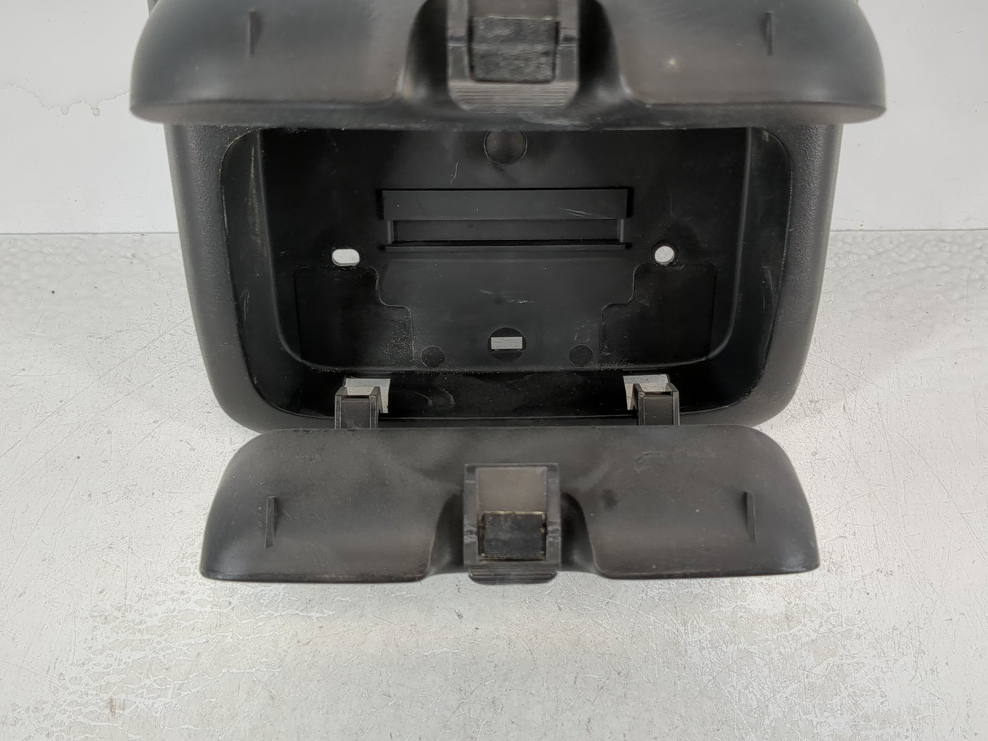 2011 Ford Escape Overhead Roof Console - Oemusedautoparts1.com