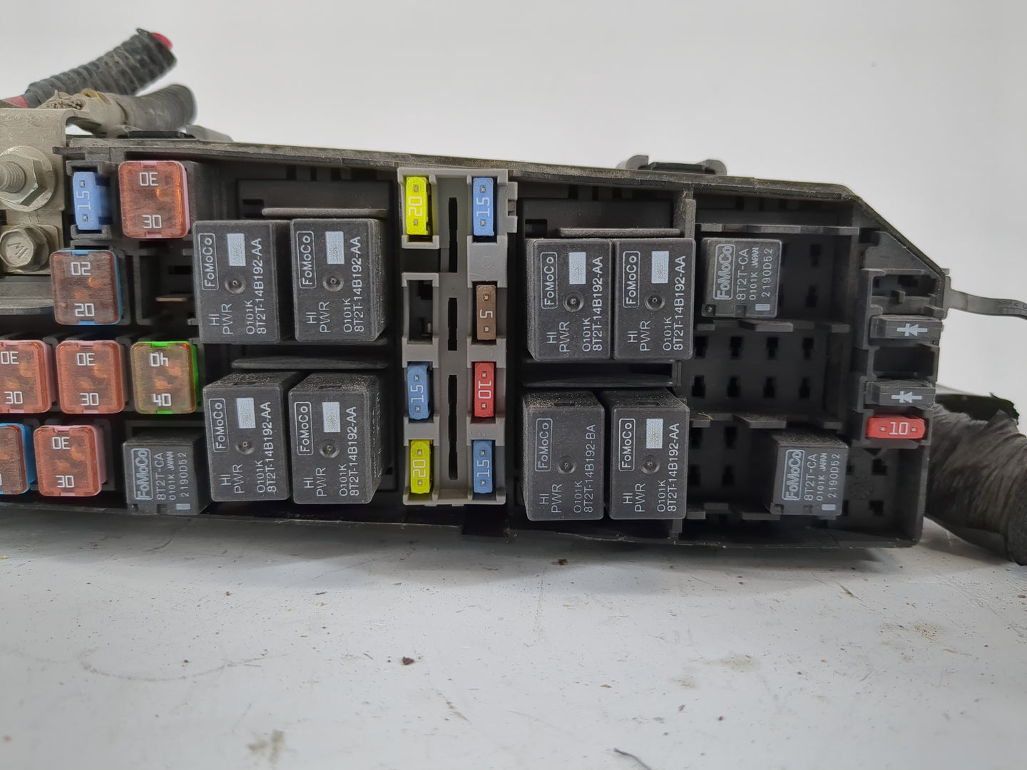 2011-2012 Ford Escape Fusebox Fuse Box Panel Relay Module P/N:9L8T-14A003-BB Fits Fits 2011 2012 OEM Used Auto Parts - Oemus