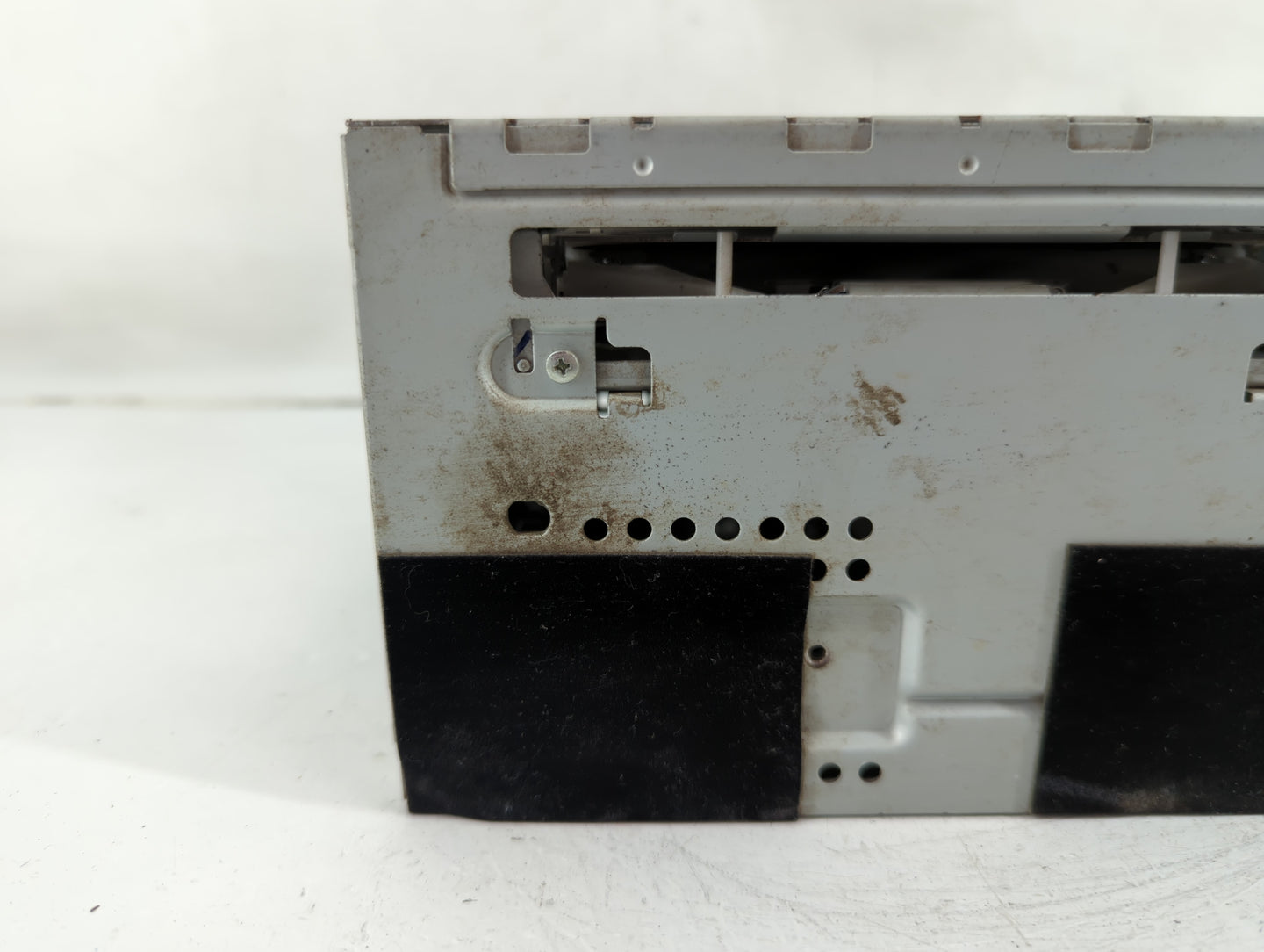 2011-2012 Ford Escape Radio AM FM Cd Player Receiver Replacement P/N:BL8T-19C107-AA Fits Fits 2011 2012 OEM Used Auto Parts 