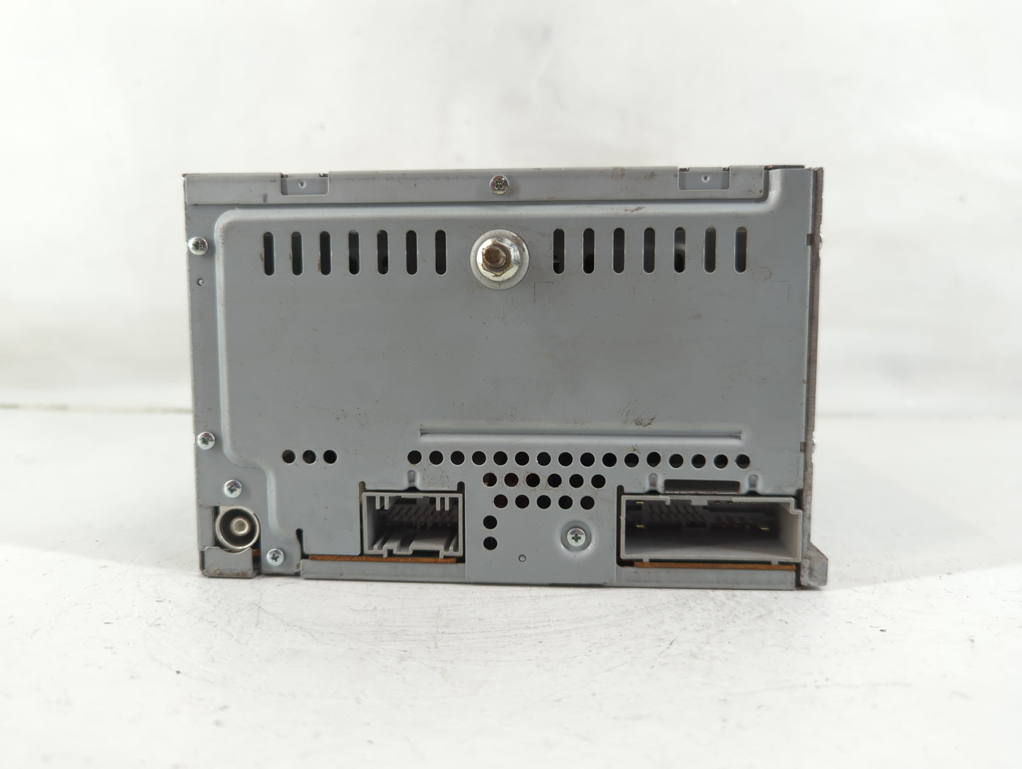 2011-2012 Ford Escape Radio AM FM Cd Player Receiver Replacement P/N:BL8T-19C107-AA Fits Fits 2011 2012 OEM Used Auto Parts 