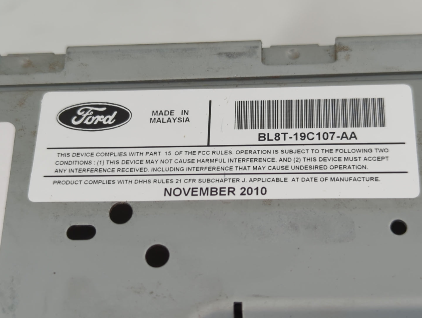 2011-2012 Ford Escape Radio AM FM Cd Player Receiver Replacement P/N:BL8T-19C107-AA Fits Fits 2011 2012 OEM Used Auto Parts 