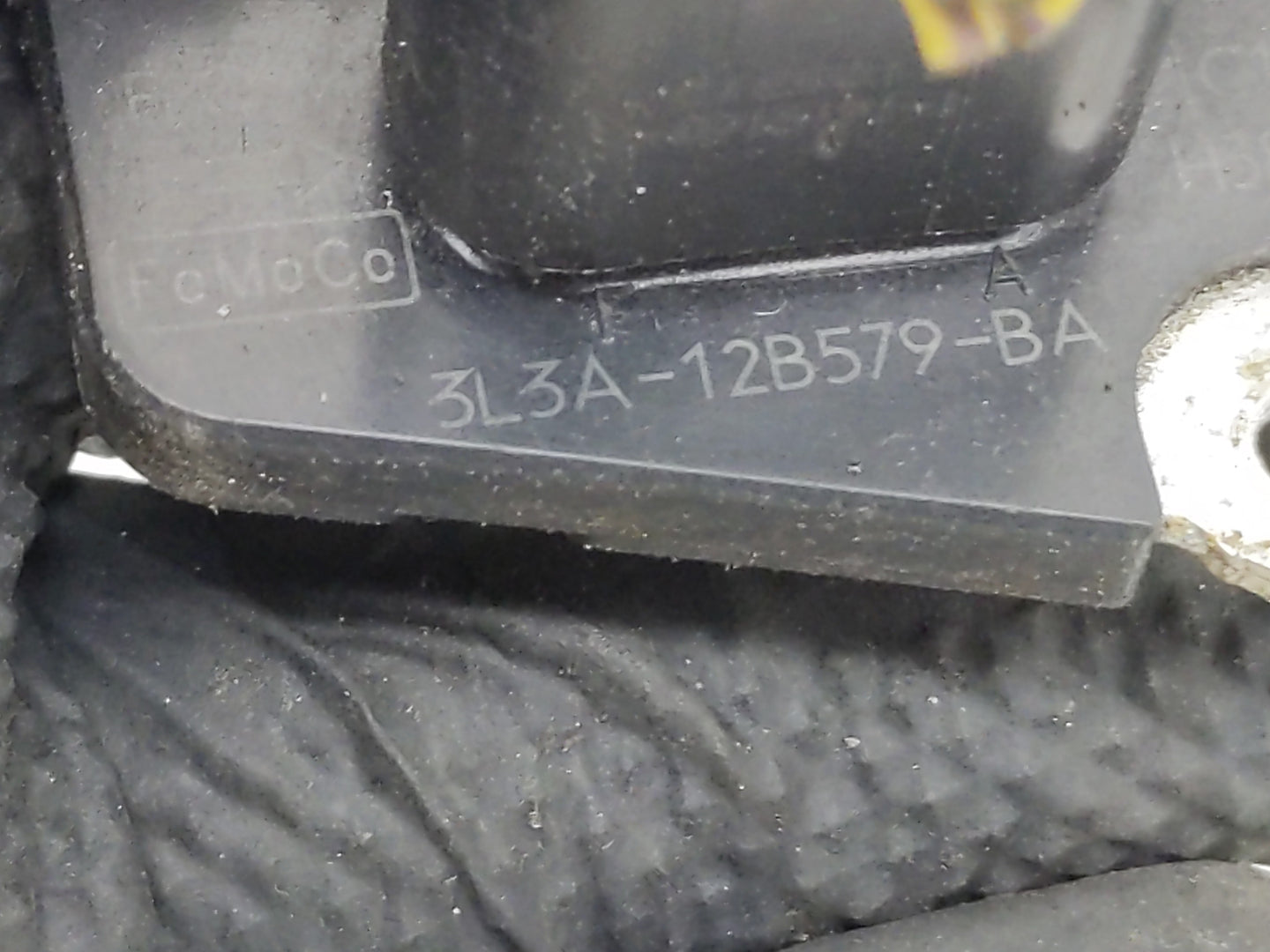 2005-2012 Ford Escape Mass Air Flow Meter Maf - Oemusedautoparts1.com