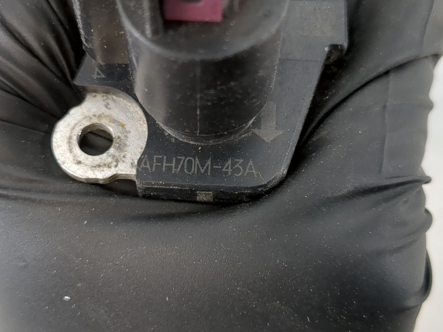 2005-2012 Ford Escape Mass Air Flow Meter Maf 1152584 - Oemusedautoparts1.com