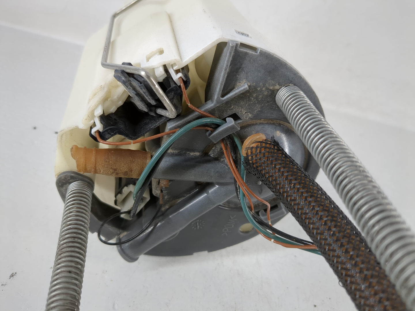 2010-2012 Ford Escape Electrical Gas Fuel Pump Assembly - Oemusedautoparts1.com