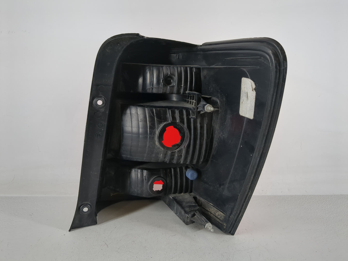 2008-2012 Ford Escape Tail Light Assembly Driver Left OEM P/N:8L84-13B505-A Fits Fits 2008 2009 2010 2011 2012 OEM Used Auto