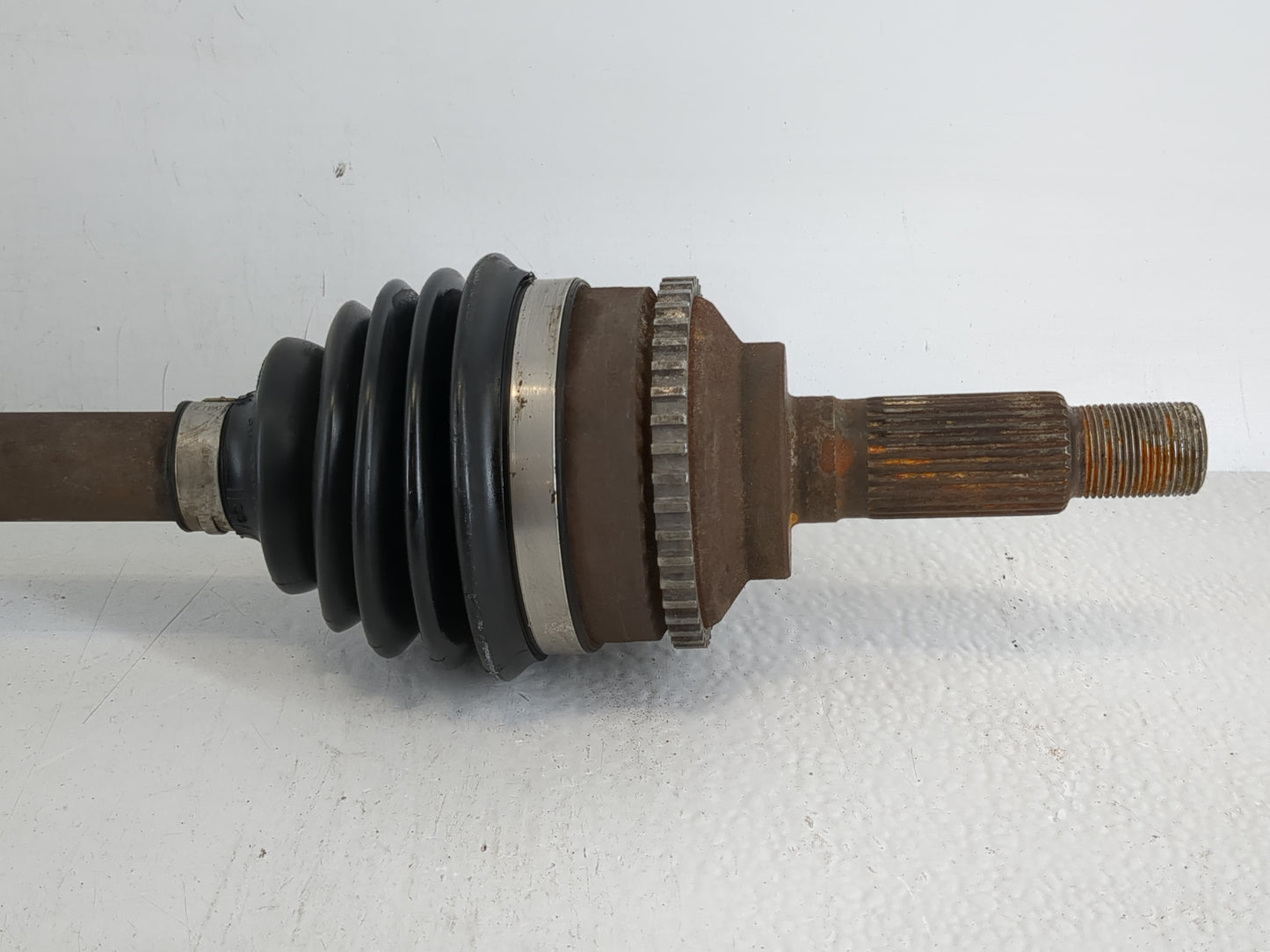 2009-2012 Ford Escape Axle Shaft Front Driver Cv C/v - Oemusedautoparts1.com