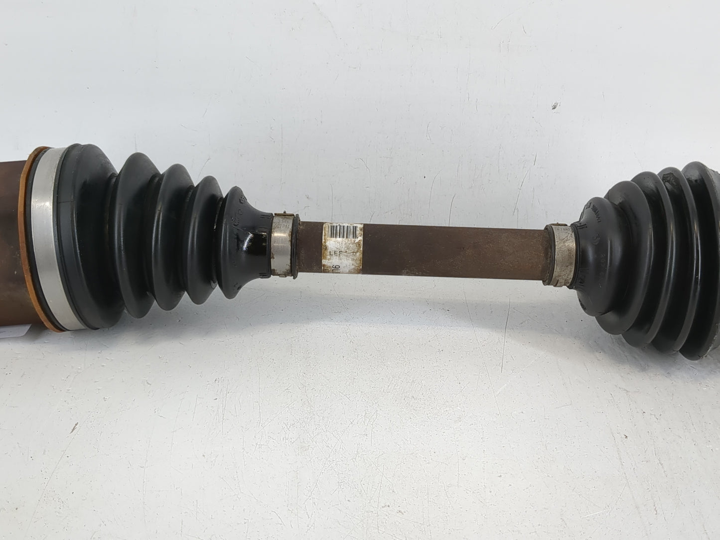 2009-2012 Ford Escape Axle Shaft Front Driver Cv C/v - Oemusedautoparts1.com