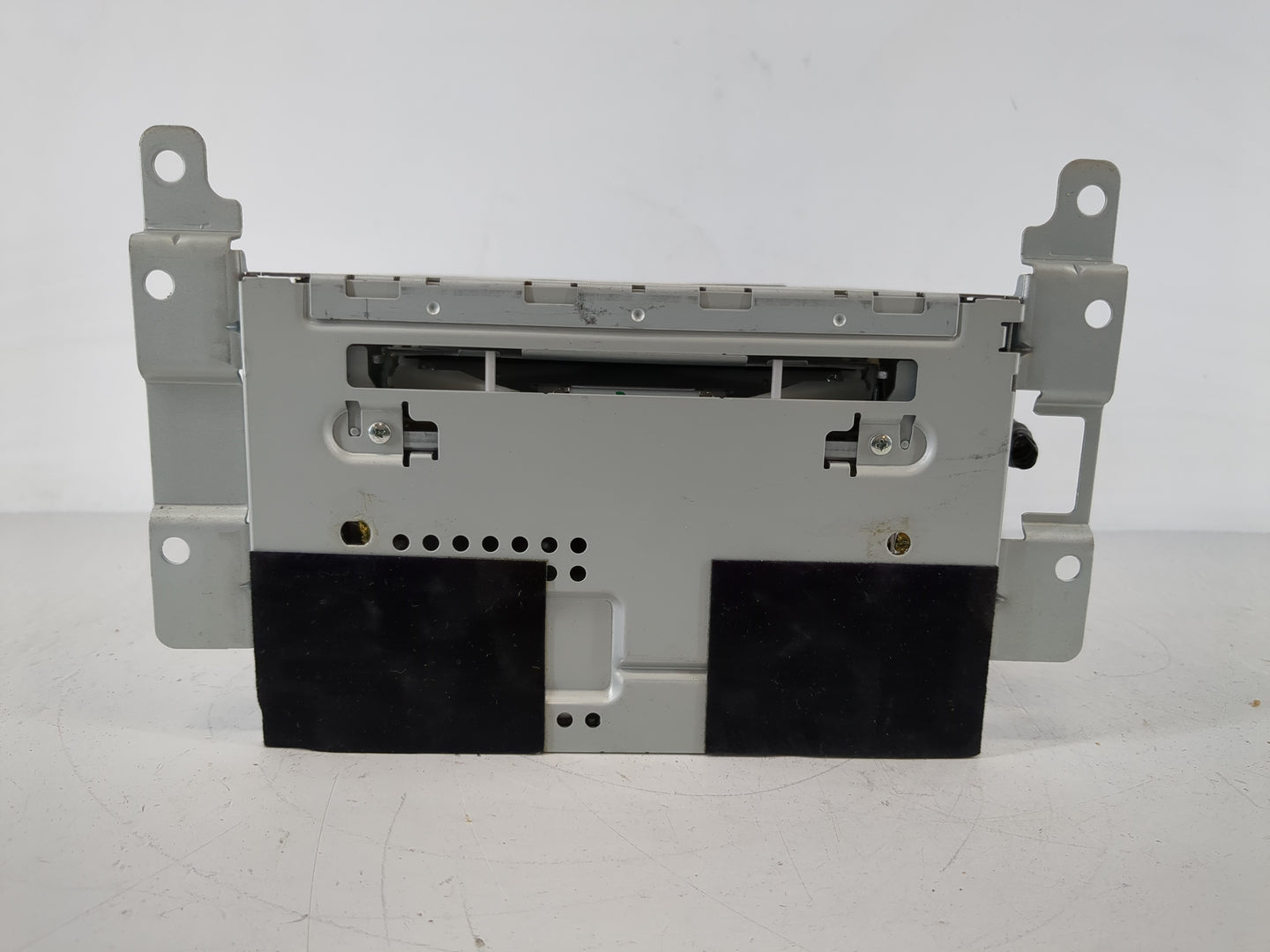 2011-2012 Ford Escape Radio AM FM Cd Player Receiver Replacement P/N:BL8T-19C157-BB Fits Fits 2011 2012 OEM Used Auto Parts 
