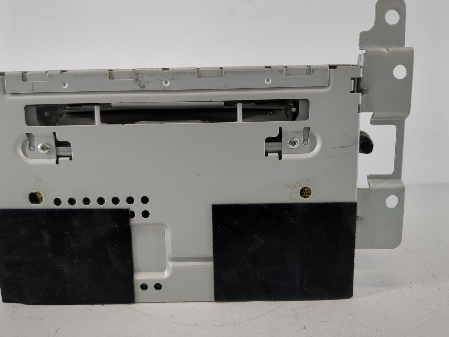 2011-2012 Ford Escape Radio AM FM Cd Player Receiver Replacement P/N:BL8T-19C157-BB Fits Fits 2011 2012 OEM Used Auto Parts 