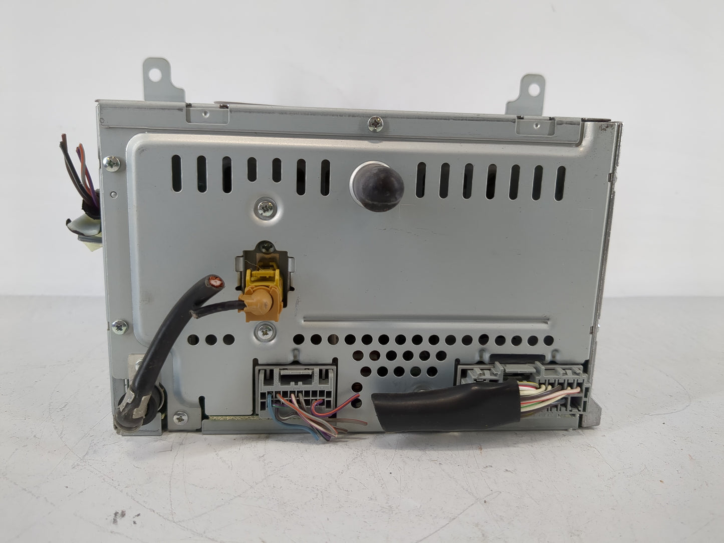 2011-2012 Ford Escape Radio AM FM Cd Player Receiver Replacement P/N:BL8T-19C157-BB Fits Fits 2011 2012 OEM Used Auto Parts 