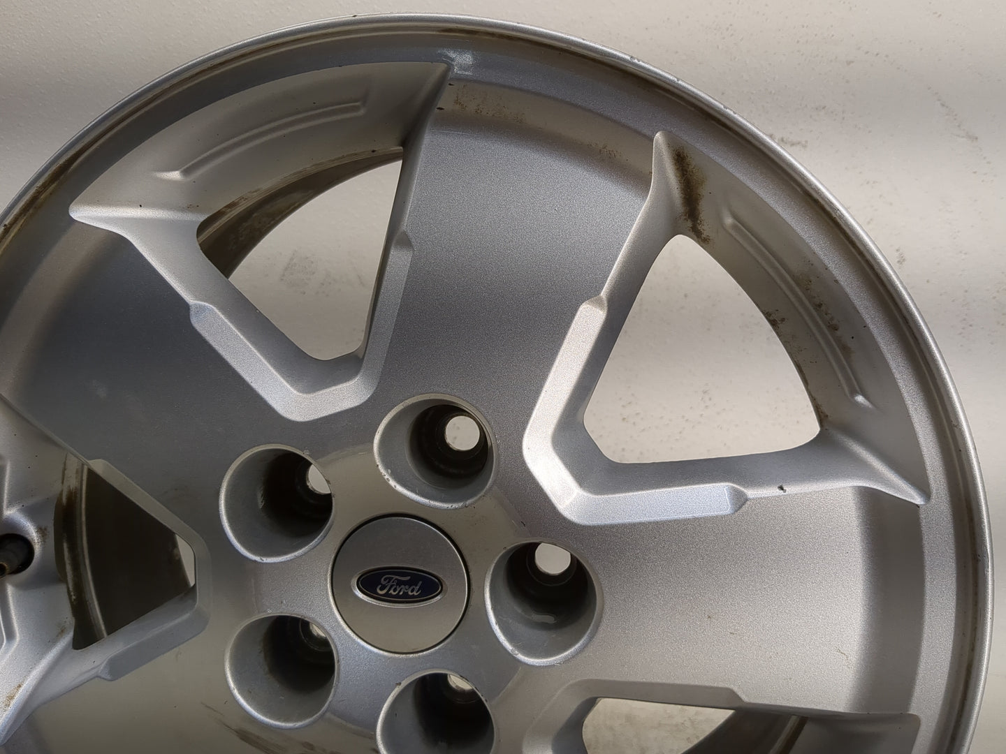 2008-2012 Ford Escape Oem Wheel Rim - Oemusedautoparts1.com